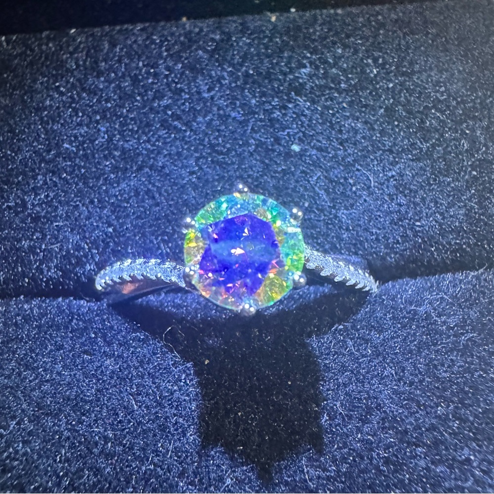 BendéLyon - 1CT Fancy Moissanite, Moonlight Ring, S925 With White Gold Plate
